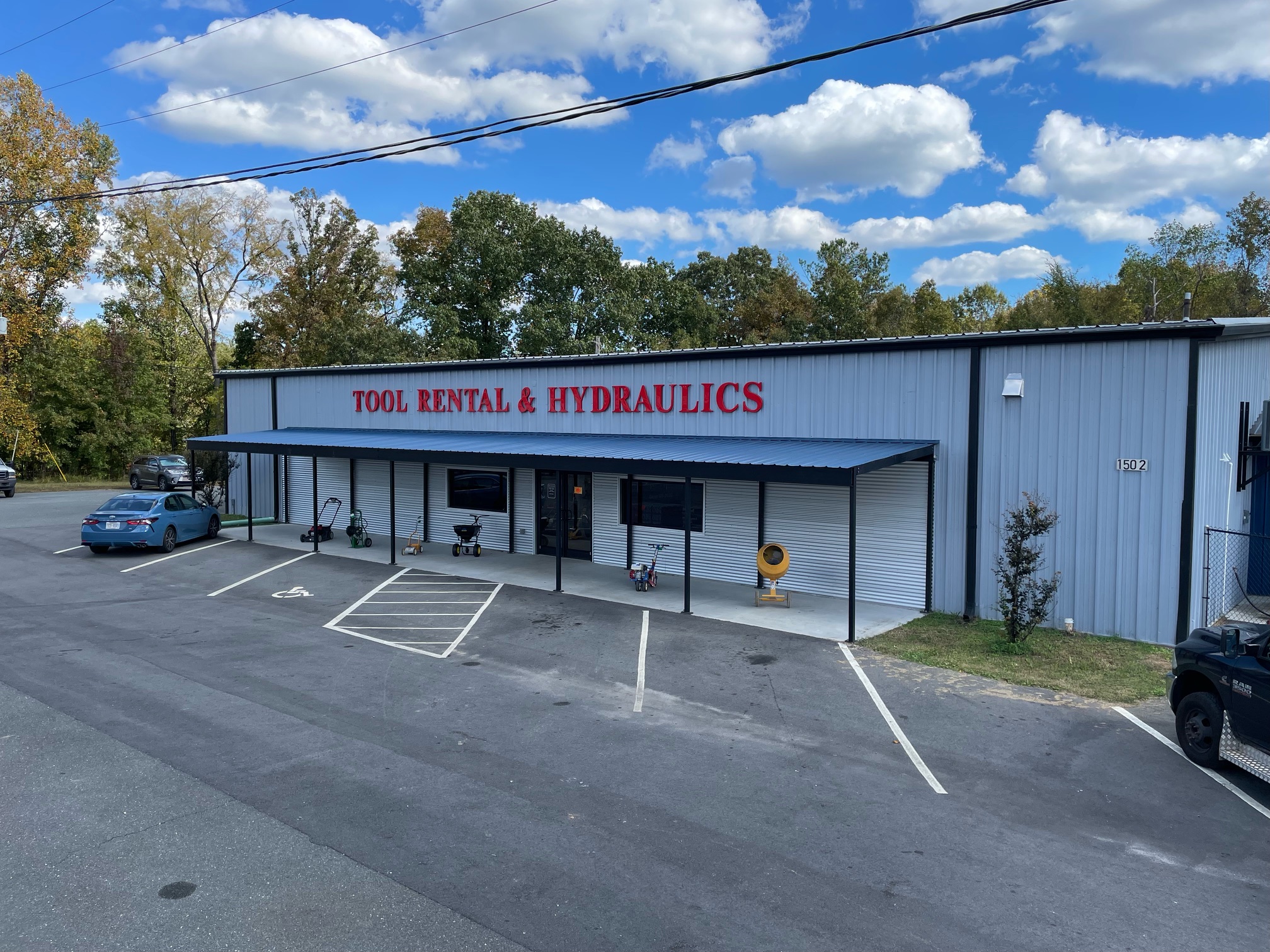 Slide 01 – Tool Rental & Hydraulics